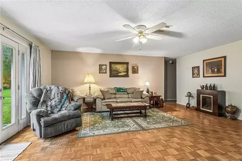 Living - 19085 Township Rd, Covington, LA 70435 photo 1 of 2