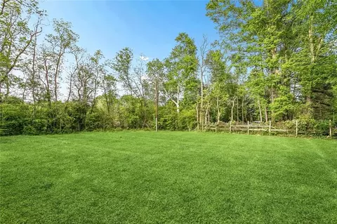 Exterior - 19085 Township Rd, Covington, LA 70435 photo 5 of 6