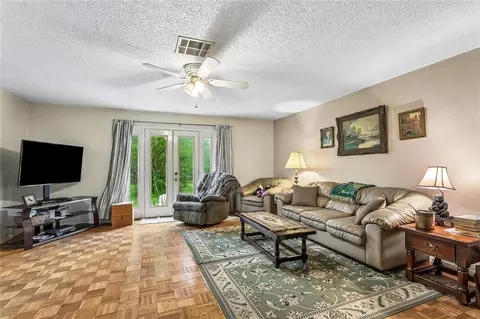 Living - 19085 Township Rd, Covington, LA 70435 photo 2 of 2