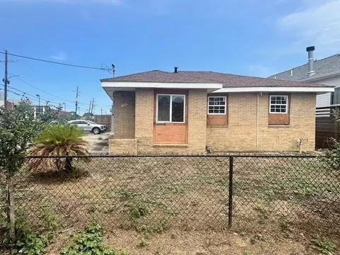 1247 Foy St, New Orleans, LA 70122
