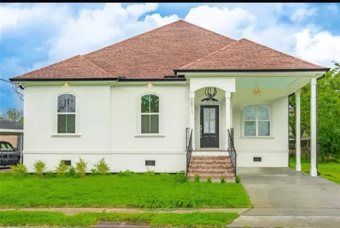 5511 Congress Dr, New Orleans, LA 70126