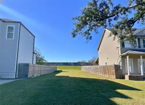 6680 Bellaire Dr, New Orleans, LA 70124