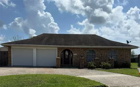6934 Thor Ct, New Orleans, LA 70126