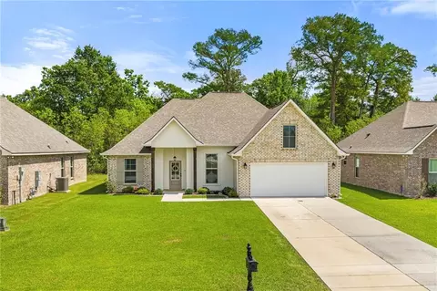 273 Hidden Cypress Dr, Belle Chasse, LA 70037