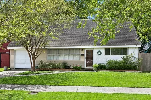 10120 St Paul Ave, River Ridge, LA 70123