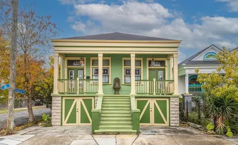 400 Elmira Ave, New Orleans, LA 70114