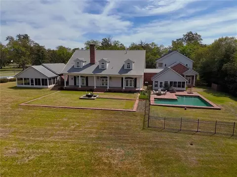 164 Melrose Bend Blvd, Natchez, LA 71456