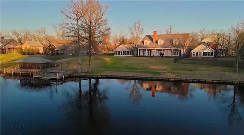 164 Melrose Bend Blvd, Natchez, LA 71456