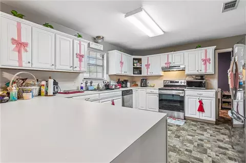 Kitchen - 213 N Second St, Amite, LA 70422 photo 2 of 2