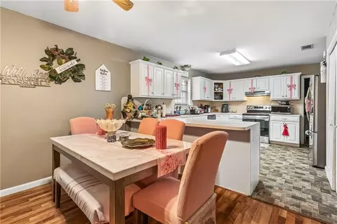 Dining - 213 N Second St, Amite, LA 70422 photo 1 of 1