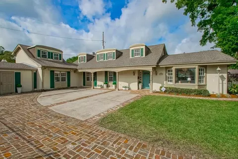 6506 Oakland Dr, New Orleans, LA 70118