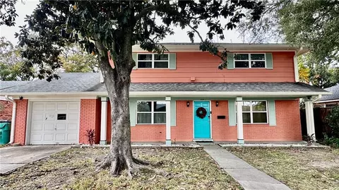 628 Fairlawn Dr, Gretna, LA 70056