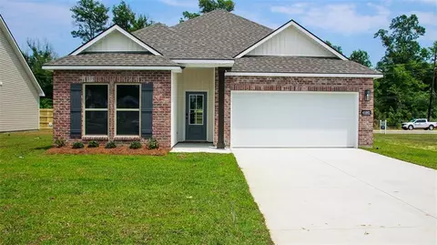 41002 Waxmyrtle Rd, Ponchatoula, LA 70454