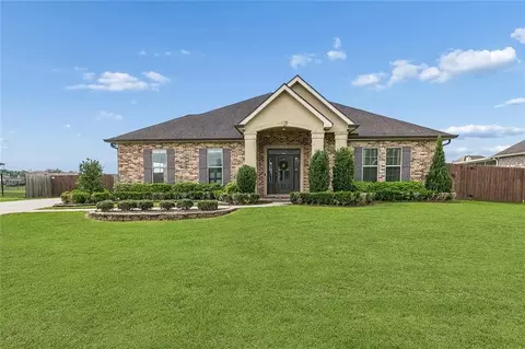 9515 Catalpa Loop, Waggaman, LA 70094