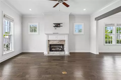 Living - 584 Bocage Ct, Covington, LA 70433 photo 3 of 3