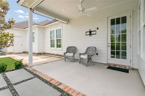 Exterior - 584 Bocage Ct, Covington, LA 70433 photo 4 of 5