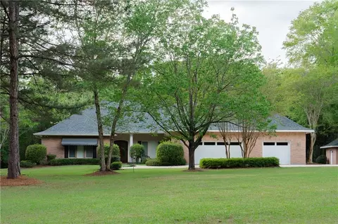 209 Normandy Dr, Folsom, LA 70437