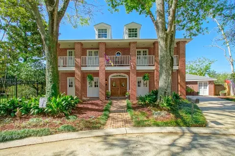 9724 Robin Ln, River Ridge, LA 70123