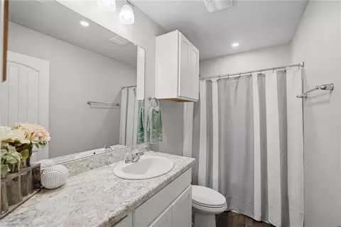 Bath - 47429 Myra Cv, Robert, LA 70455 photo 1 of 1