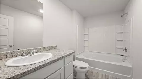 Bath - 3922 Blue Rush Ln, Slidell, LA 70461 photo 2 of 2
