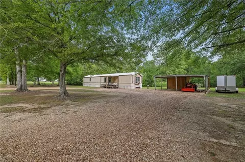 16520 Pine Ln, Springfield, LA 70462