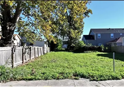 2514 Danneel St, New Orleans, LA 70113