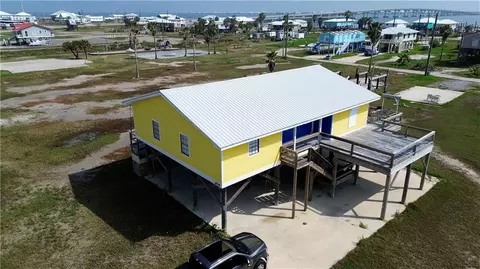 1036 La 1 Hwy, Grand Isle, LA 70358