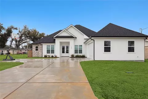 286 Lowe St, Hahnville, LA 70057