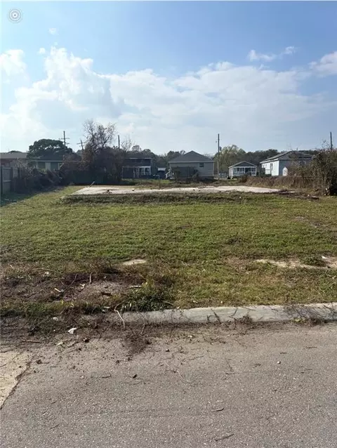 6624 W Laverne St, New Orleans, LA 70126