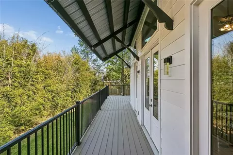 Exterior - 480 E Chase Ct, Mandeville, LA 70448 photo 6 of 12