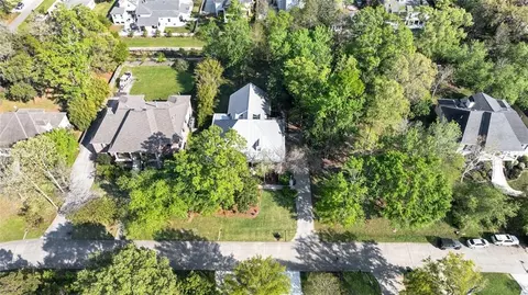 View/Area - 480 E Chase Ct, Mandeville, LA 70448 photo 2 of 5