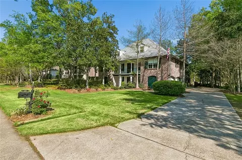 Exterior - 480 E Chase Ct, Mandeville, LA 70448 photo 3 of 12