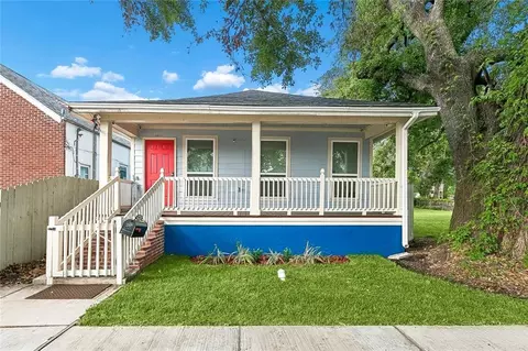 9012 Hickory St, New Orleans, LA 70118