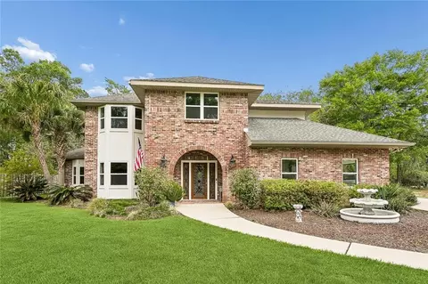 685 N Beau Chene Dr, Mandeville, LA 70471