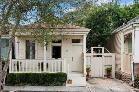 721 Constantinople St, New Orleans, LA 70115