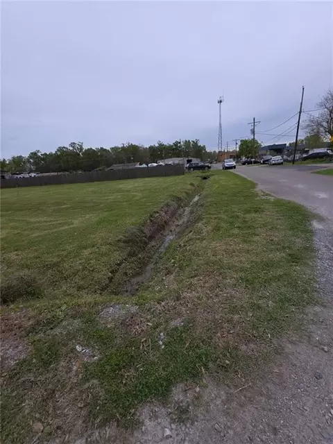 312 Canal St, Luling, LA 70070 photo 8