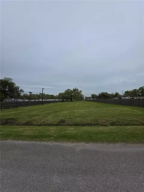 312 Canal St, Luling, LA 70070 photo 10