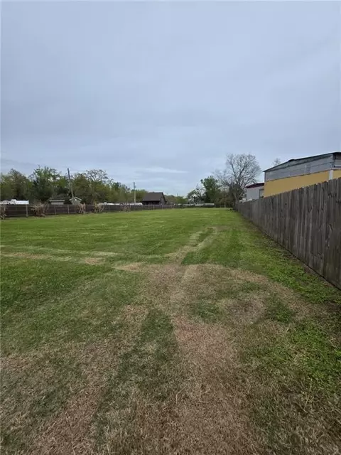 312 Canal St, Luling, LA 70070 photo 3