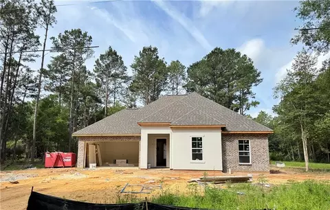 27617 Ford Dr, Abita Springs, LA 70420