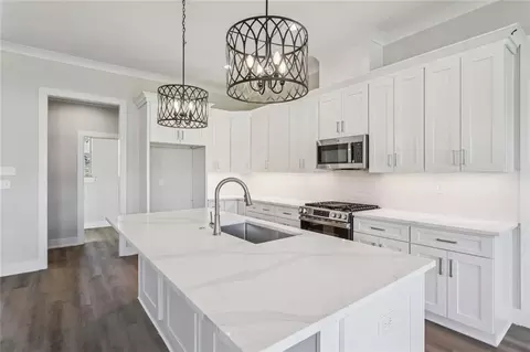 Kitchen - 72665 Robindale Dr, Covington, LA 70435 photo 3 of 3