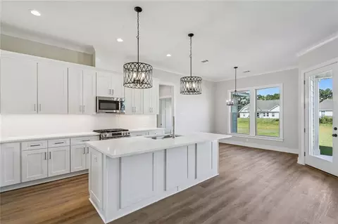 Kitchen - 72665 Robindale Dr, Covington, LA 70435 photo 1 of 3