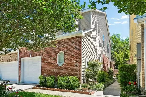 9 W Nouveau Ln, Metairie, LA 70003