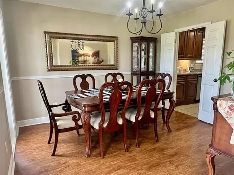 Dining - 4908 David Dr, Kenner, LA 70065 photo 2 of 3