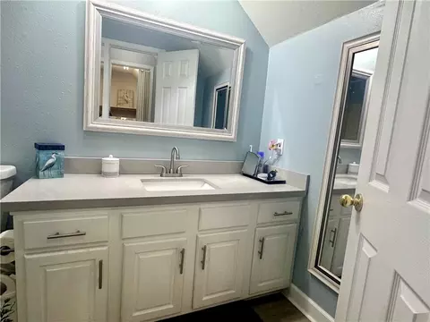 Bath - 4908 David Dr, Kenner, LA 70065 photo 2 of 6