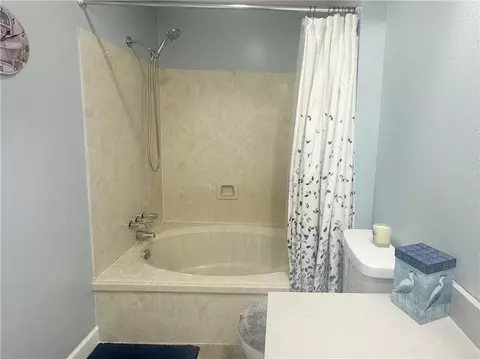 Bath - 4908 David Dr, Kenner, LA 70065 photo 4 of 6
