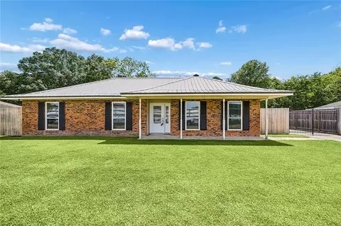 15428 Brighton Ave, Baton Rouge, LA 70818