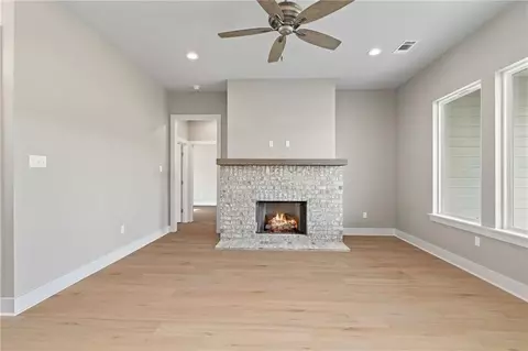 Living - 72657 Robindale Dr, Covington, LA 70435 photo 3 of 3