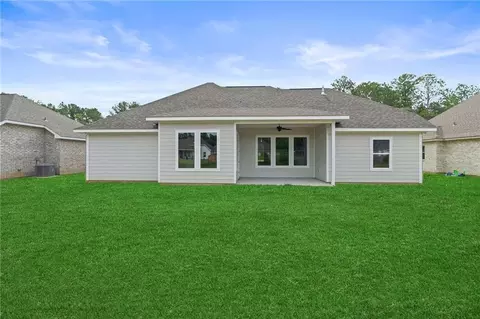 Exterior - 72657 Robindale Dr, Covington, LA 70435 photo 4 of 6