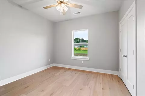 Bedroom - 72661 Robindale Dr, Covington, LA 70435 photo 5 of 5