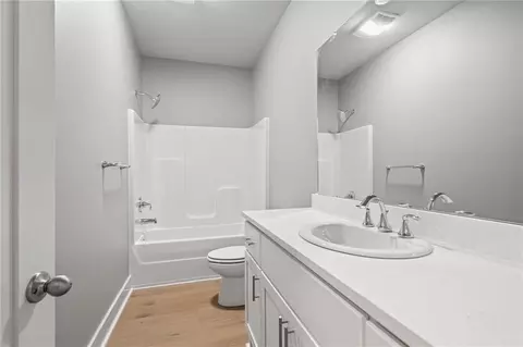 Bath - 72661 Robindale Dr, Covington, LA 70435 photo 3 of 3